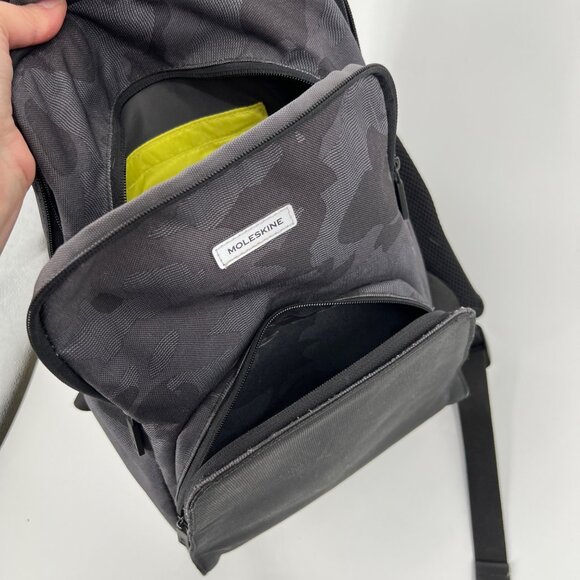Moleskine‎ Nomad Medium Camo Black/Gray Backpack - Picture 7 of 11